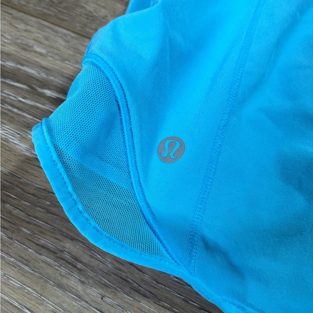 Lululemon Hotty Hot High Rise Shorts 2.5 Inch NWOT - Picture 3 of 11
